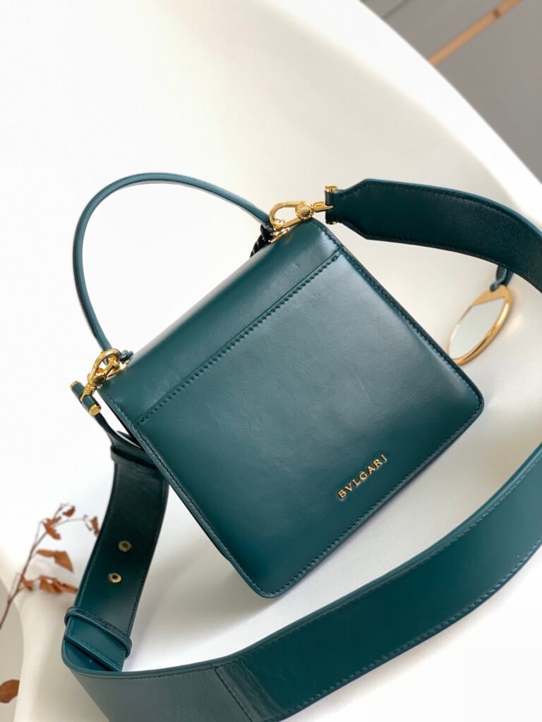 BVLGARI Serpenti Forever Bag 18cm 7 Iconic Colors Lambskin Top Handle Bag – Image 7 BVLGARI Serpenti Forever Bag 18cm 7 Iconic Colors Lambskin Top Handle Bag – Image 7