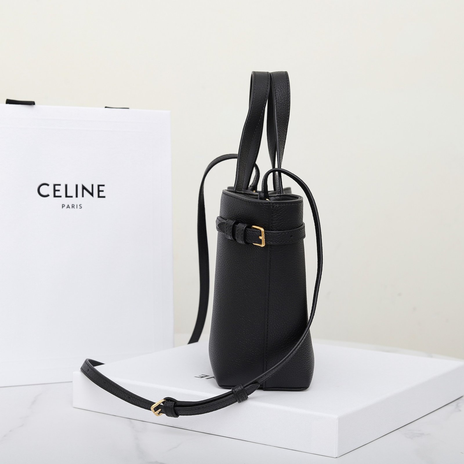 CELINE Small Anais Tote Bag 20.5cm Italian Calfskin Transformable Cuir Triomphe 2-Way Crossbody Bucket Bag 3