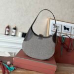 Loro Piana Bale Mini Bucket Bag Soft Natural Grained Calfskin Leather Top-Tier Quality Handbag 6 Elegant Colors Loro Piana Bale Mini Bucket Bag Soft Natural Grained Calfskin Leather Top-Tier Quality Handbag 6 Elegant Colors