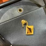 Loro Piana Loom L25 Handbag Grained Leather Designer Top Handle Bag with Crossbody Strap Loro Piana Loom L25 Handbag Grained Leather Designer Top Handle Bag with Crossbody Strap