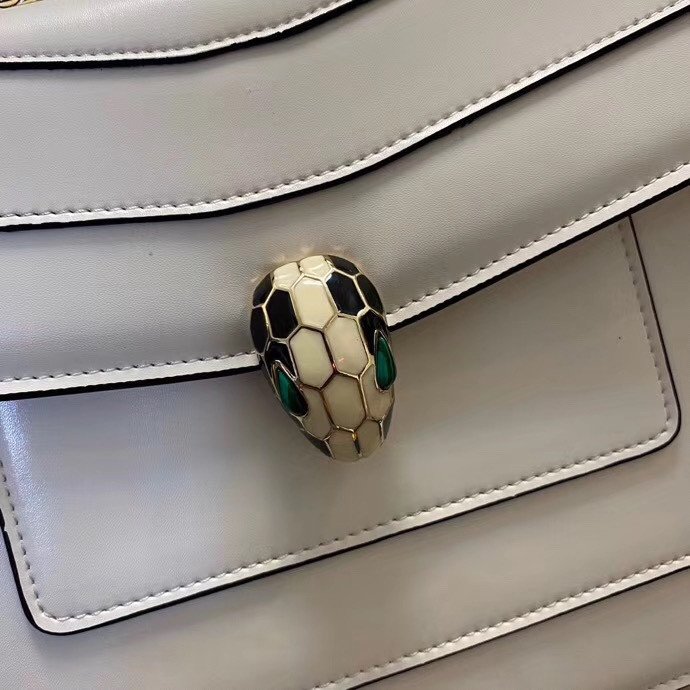 BVLGARI Serpenti Forever Large Leather Shoulder Bag 28cm Crossbody Chain Bag 4 Colors Available – Image 10 BVLGARI Serpenti Forever Large Leather Shoulder Bag 28cm Crossbody Chain Bag 4 Colors Available – Image 10