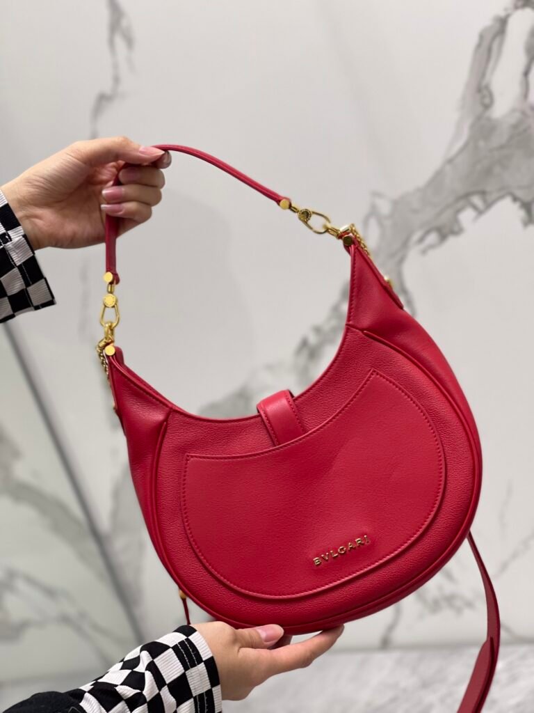 BVLGARI Serpenti Ellipse Large Crossbody Bag Calf Leather Crescent Shoulder Bag with Snakehead Closure 4 Colors – Image 14 BVLGARI Serpenti Ellipse Large Crossbody Bag Calf Leather Crescent Shoulder Bag with Snakehead Closure 4 Colors – Image 14