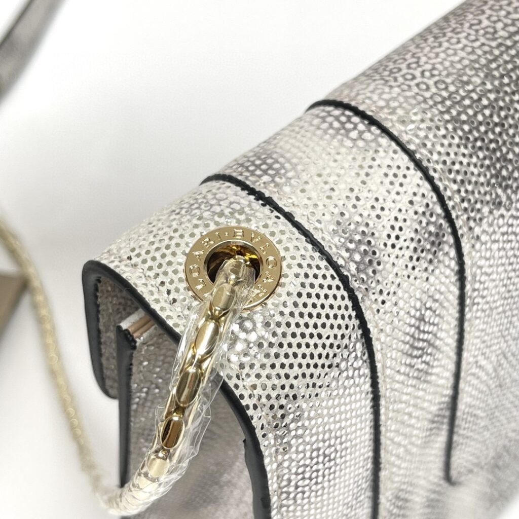 BVLGARI Serpenti Forever Shoulder Bag Metallic Silver Caviar Calfskin Crossbody Bag 22cm Snakehead Handbag – Image 6 BVLGARI Serpenti Forever Shoulder Bag Metallic Silver Caviar Calfskin Crossbody Bag 22cm Snakehead Handbag – Image 6