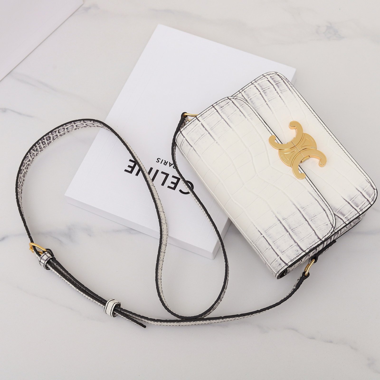 Celine Triomphe Classique Shoulder Bag 18.5cm Lizard and Crocodile Embossed Leather Crossbody Handbag 33