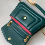 BVLGARI Serpenti Reverse Small Shoulder Bag 22.5cm Quilted Metropolitan Calf Leather Crossbody Chain Bag with Magnetic Snakehead Closure BVLGARI Serpenti Reverse Small Shoulder Bag 22.5cm Quilted Metropolitan Calf Leather Crossbody Chain Bag with Magnetic Snakehead Closure