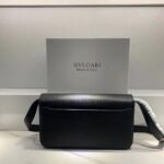 Bvlgari x Alexander Wang Collaboration Serpenti in Love Collection Mini Leather Shoulder Bag 26cm Calfskin Crossbody Bag with Iconic Snakehead Closure 4 Colors Bvlgari x Alexander Wang Collaboration Serpenti in Love Collection Mini Leather Shoulder Bag 26cm Calfskin Crossbody Bag with Iconic Snakehead Closure 4 Colors