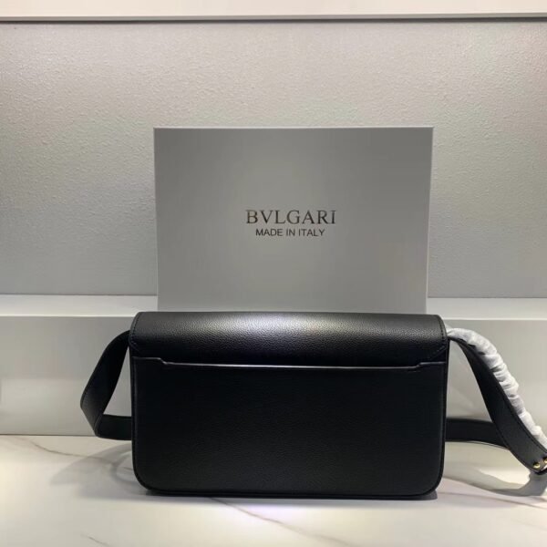 34 Bvlgari x Alexander Wang Collaboration Serpenti in Love Collection Mini Leather Shoulder Bag 26cm Calfskin Crossbody Bag with Iconic Snakehead Closure 4 Colors