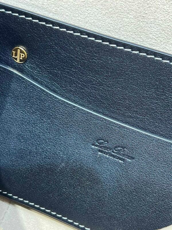 35 Loro Piana Loom L25 Handbag Grained Leather Designer Top Handle Bag with Crossbody Strap