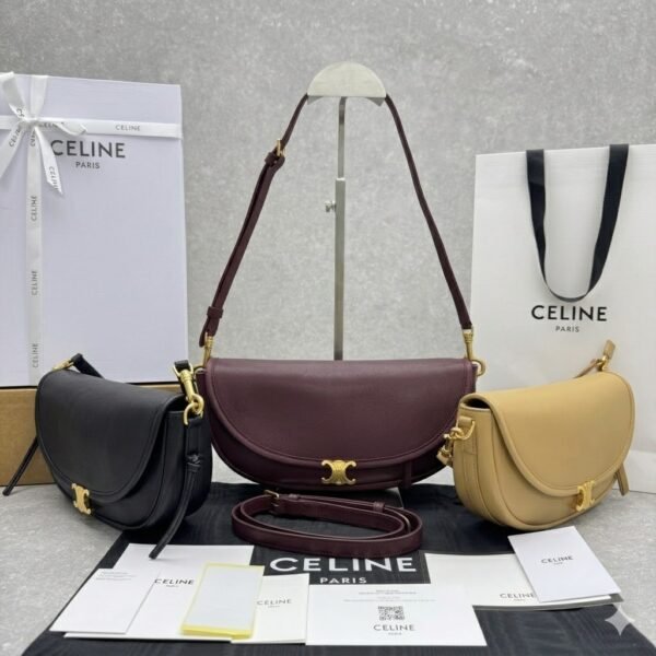 Celine Half-Moon Hobo Bag 25cm Triomphe Oil-Waxed Leather Underarm Bag with Gold Hardware