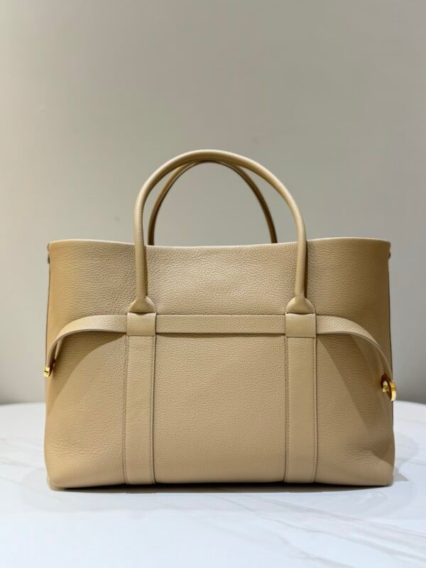 38 Loro Piana Ghiera Shopper Large Leather Tote Bag 40cm Grained Leather Handbag with Cashmere Lining and Detachable Pouch for Work and Travel