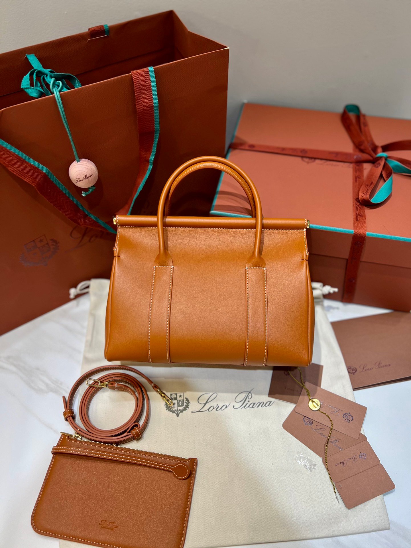 Loro Piana Loom L25 Handbag Grained Leather Designer Top Handle Bag with Crossbody Strap Loro Piana Loom L25 Handbag Grained Leather Designer Top Handle Bag with Crossbody Strap