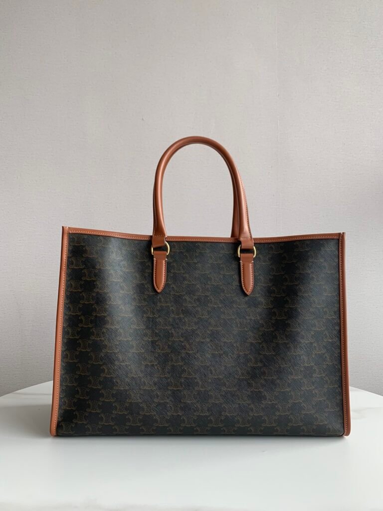 CELINE Horizontal Cabas Tote Bag 43cm Triomphe Canvas Laptop Handle Bag – Image 4