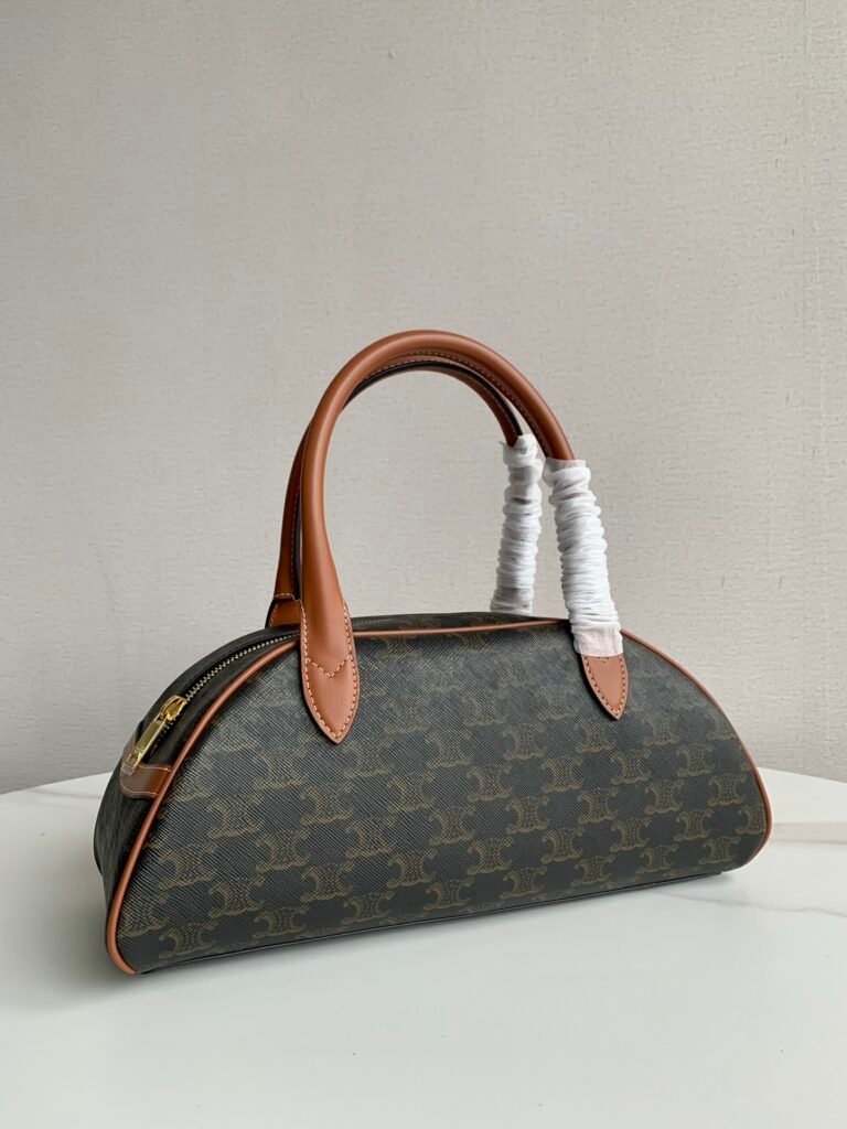 Celine TECKEL Medium Triomphe Canvas Handbag Vintage-Inspired Dachshund Bag – Image 4