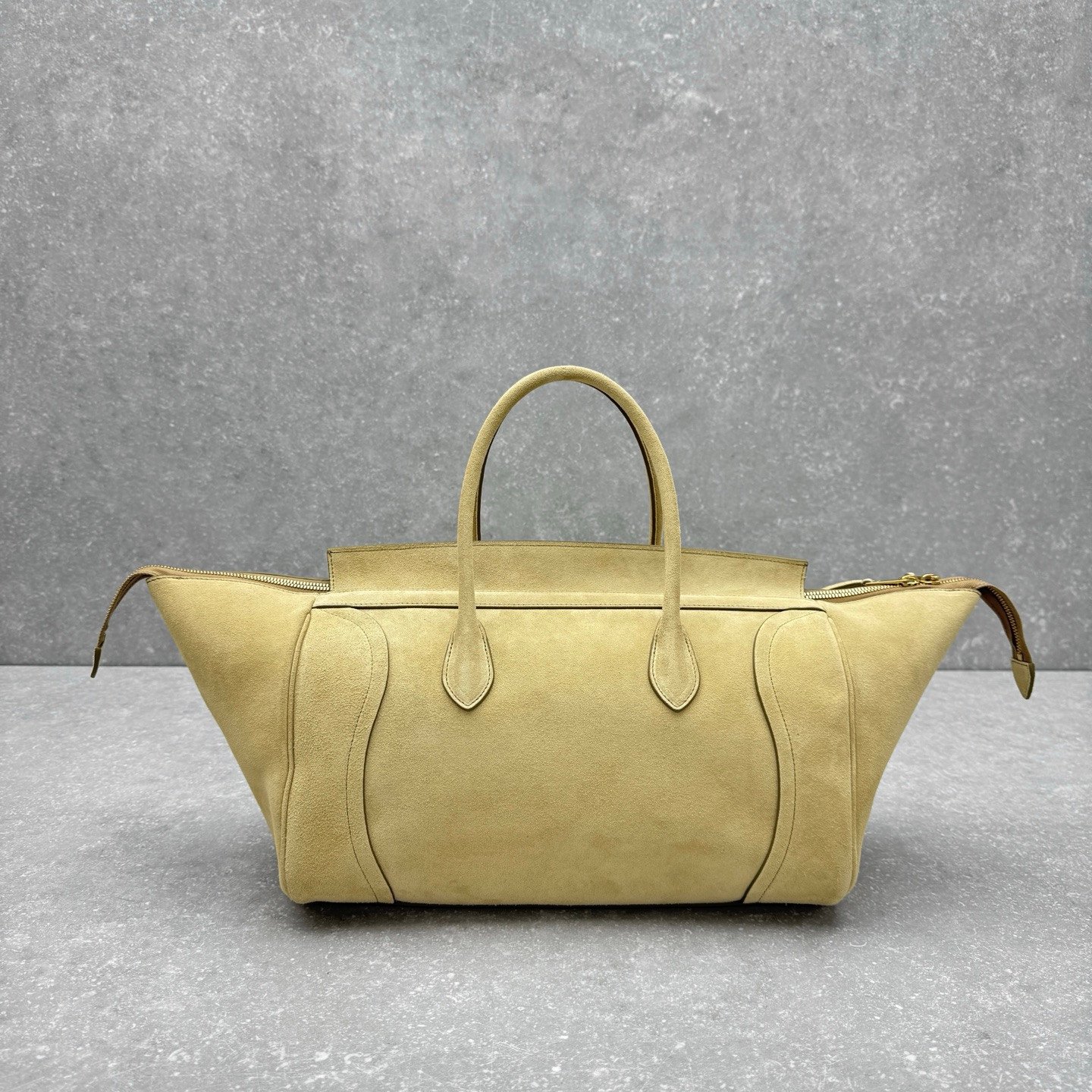Celine New Luggage Smile Bag 36cm Medium Suede & Smooth Leather Handbag Classic Retro Tote with Crossbody Strap Celine New Luggage Smile Bag 36cm Medium Suede & Smooth Leather Handbag Classic Retro Tote with Crossbody Strap