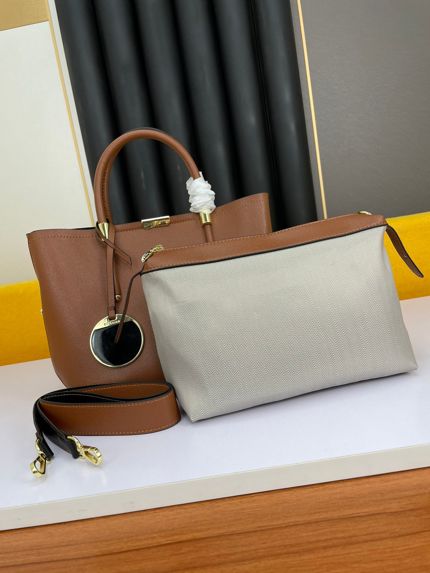 BVLGARI Style Luxury Two-Piece Tote Bag Set Premium Palm Leather Handbag with Removable Pouch BVLGARI Style Luxury Two-Piece Tote Bag Set Premium Palm Leather Handbag with Removable Pouch