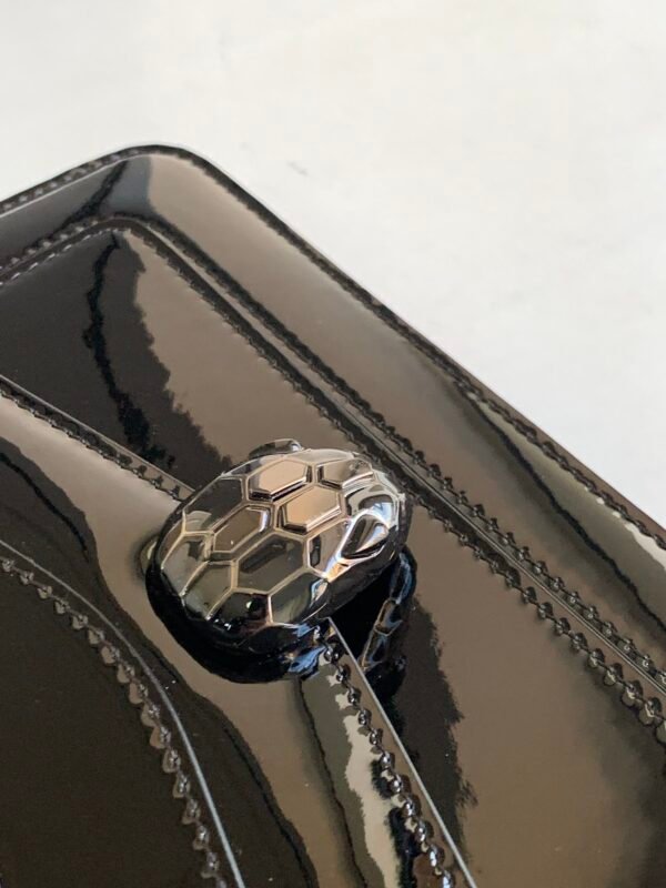41 BVLGARI Serpenti Forever East-West Small Shoulder Bag 22cm Patent & Metallic Calf Leather Crossbody Handbag with Snakehead Closure