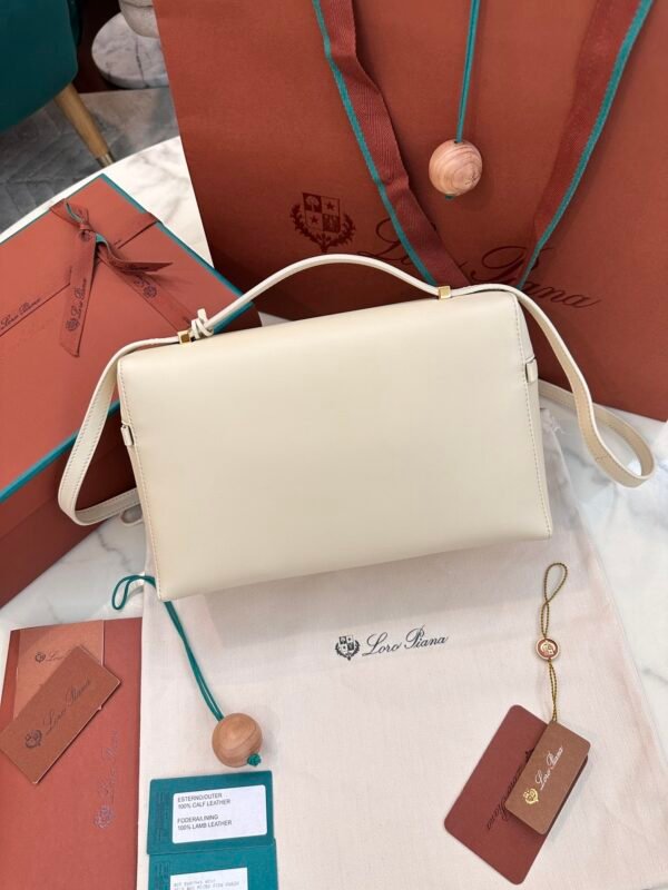 44 Loro Piana L27 Extra Bag 27 Minimalist Quiet Luxury Leather Tote Bag Structured Calfskin Crossbody Bag with Signature Padlock