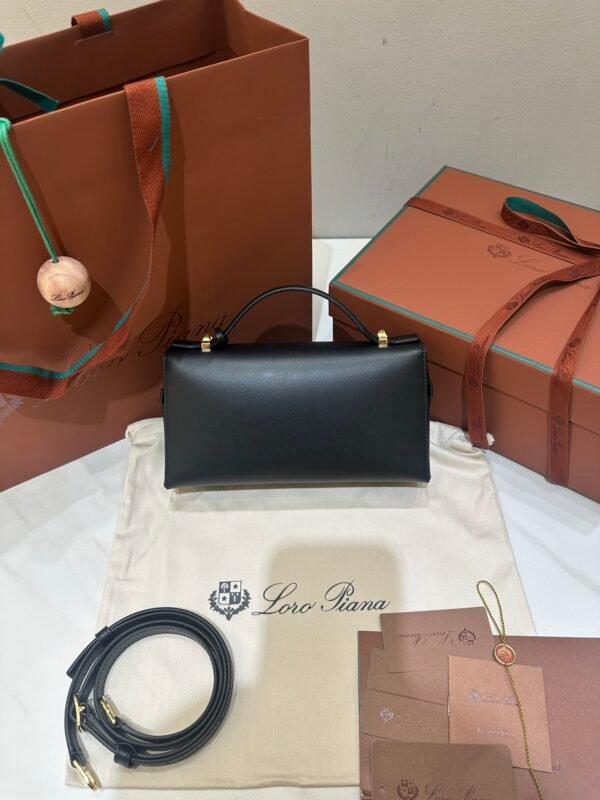 47 Loro Piana Extra Bag L23 Smooth Calfskin Top Handle Crossbody Bag 23cm for Women Aesthetic Vanity Case Handbag