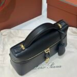 Loro Piana Extra Bag L23 Smooth Calfskin Top Handle Crossbody Bag 23cm for Women Aesthetic Vanity Case Handbag Loro Piana Extra Bag L23 Smooth Calfskin Top Handle Crossbody Bag 23cm for Women Aesthetic Vanity Case Handbag