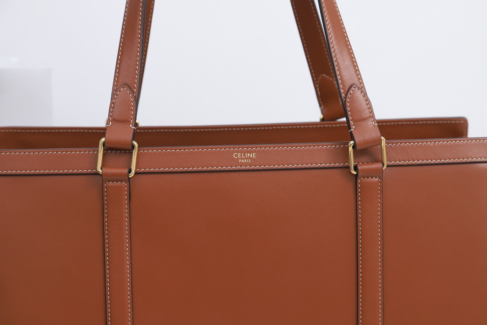 CELINE Large Business Tote Bag 39.5cm Tan Italian Leather Women’s Briefcase for 14-inch Laptop and Office Essentials 5