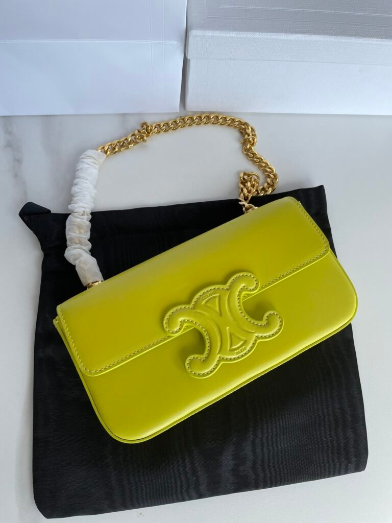 Celine Triomphe Chain Shoulder Bag 20.5cm Lime Green Smooth Calfskin Handbag &ndash; Image 5
