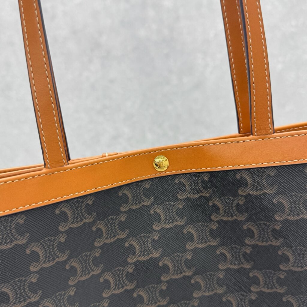 CELINE Flat Shopper Tote 26x34cm Triomphe Canvas Vertical Shopping Bag &ndash; Image 4
