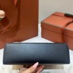 Loro Piana Extra Bag L23 Smooth Calfskin Top Handle Crossbody Bag 23cm for Women Aesthetic Vanity Case Handbag Loro Piana Extra Bag L23 Smooth Calfskin Top Handle Crossbody Bag 23cm for Women Aesthetic Vanity Case Handbag