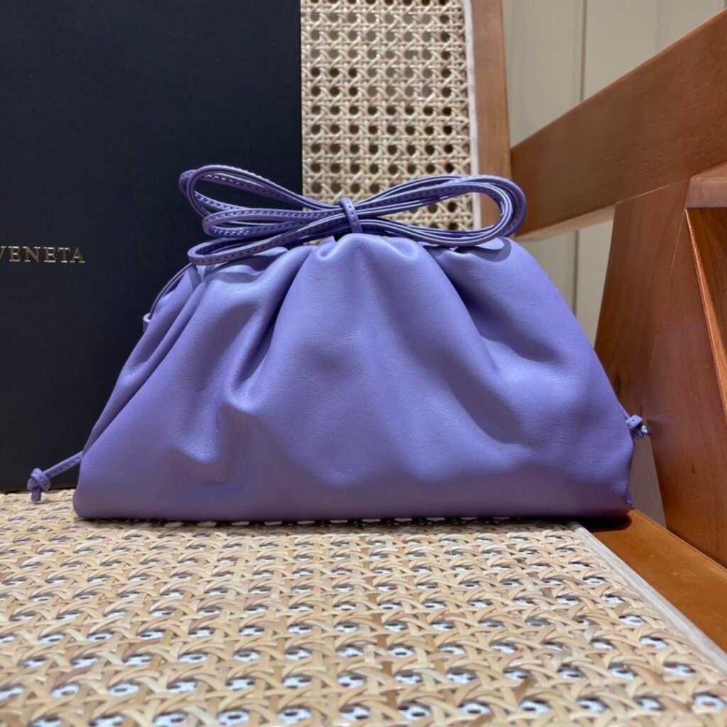 Bottega Veneta The Mini Pouch Bag 22cm Calfskin Leather Clutch & Crossbody Shoulder Bag 8 Colors Dumpling Purse – Image 15 Bottega Veneta The Mini Pouch Bag 22cm Calfskin Leather Clutch & Crossbody Shoulder Bag 8 Colors Dumpling Purse – Image 15