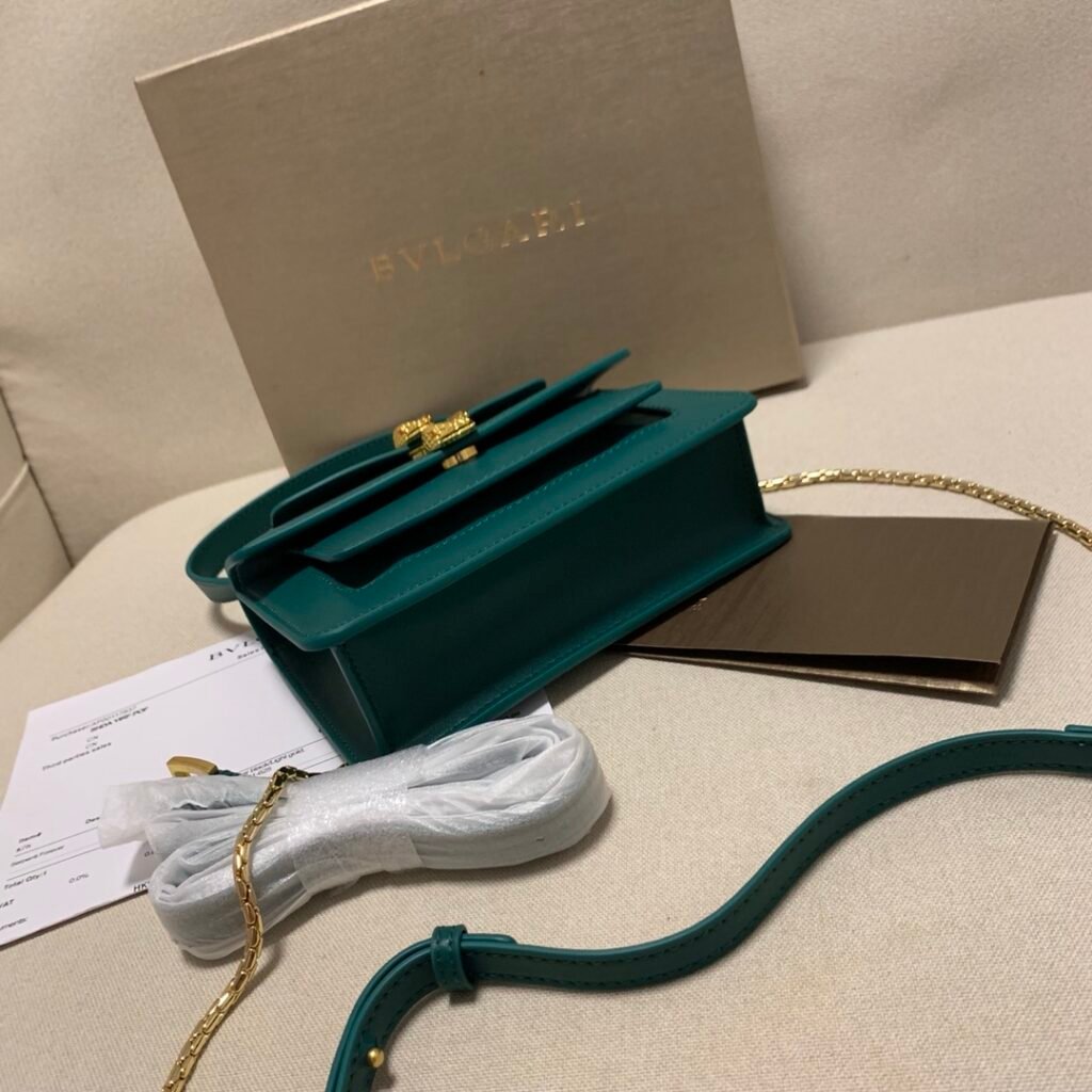 BVLGARI x Alexander Wang Serpenti Forever Belt Bag 7 Colors Luxury Leather Top Handle Crossbody Bag 18.5cm – Image 11 BVLGARI x Alexander Wang Serpenti Forever Belt Bag 7 Colors Luxury Leather Top Handle Crossbody Bag 18.5cm – Image 11