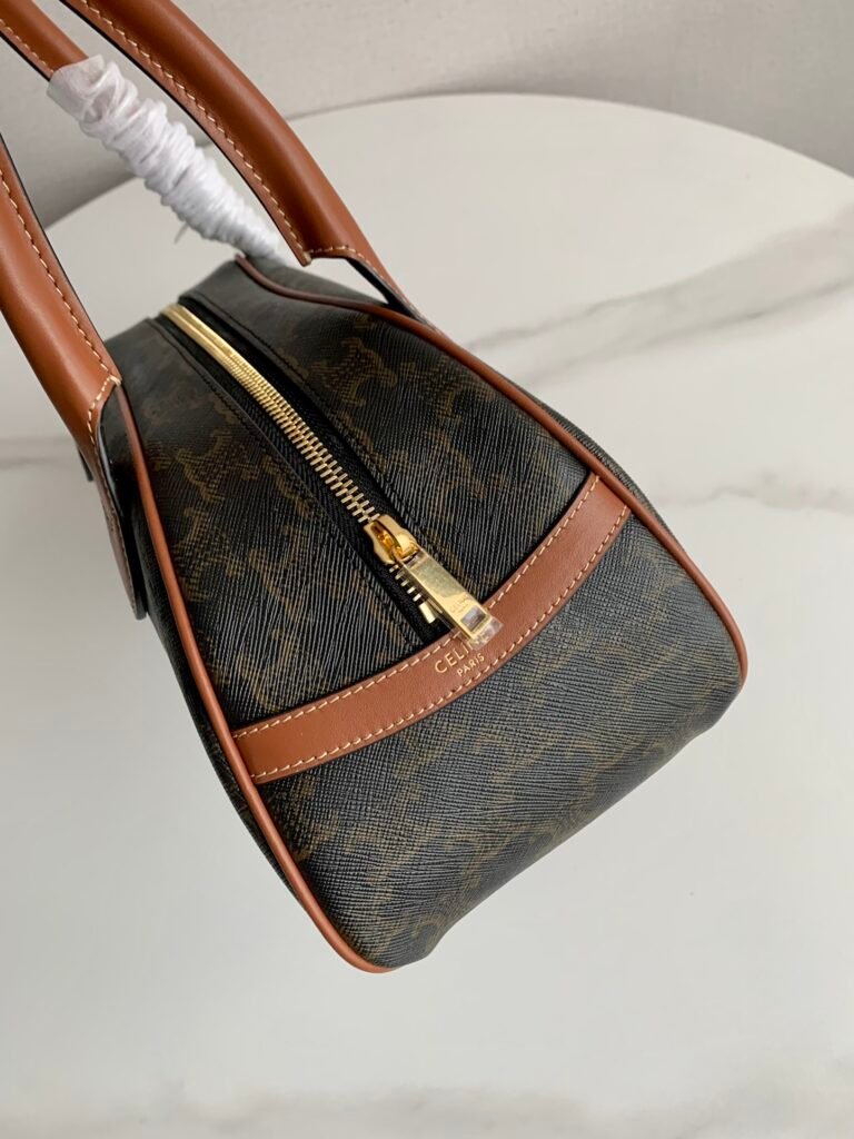 Celine TECKEL Medium Triomphe Canvas Handbag Vintage-Inspired Dachshund Bag – Image 6