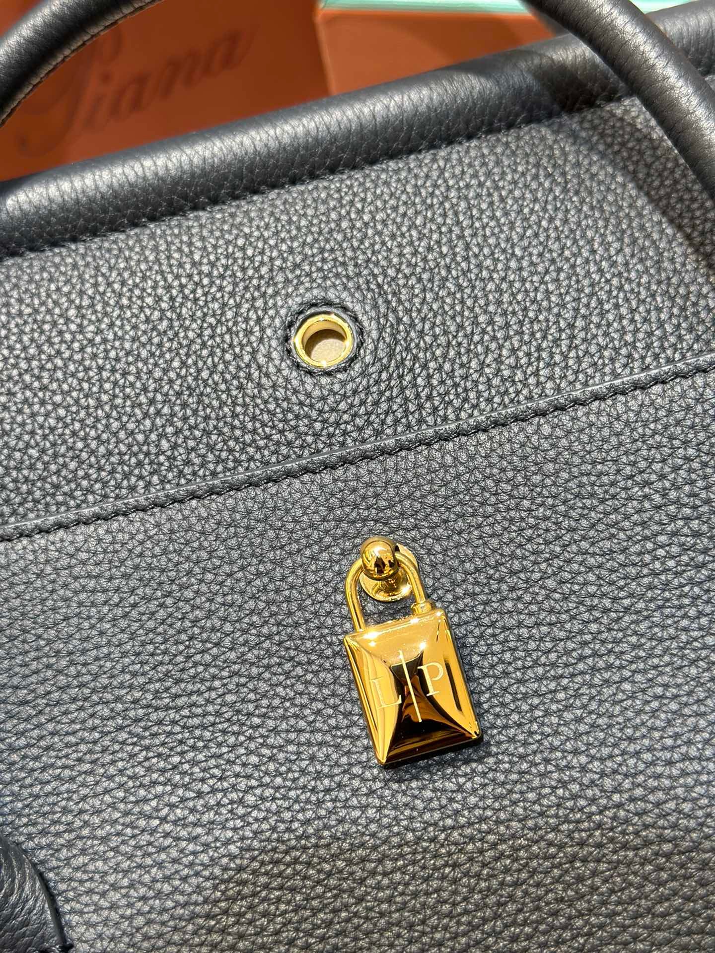 Loro Piana Loom L32 Handbag 33cm Tender Calfskin Luxury Designer Tote Bag with Gold Padlock & Removable Pouch