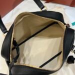 Loro Piana Needle Small Bag 5 Colors 31cm Premium Leather Handbag with Adjustable Strap and Internal Pouch Loro Piana Needle Small Bag 5 Colors 31cm Premium Leather Handbag with Adjustable Strap and Internal Pouch
