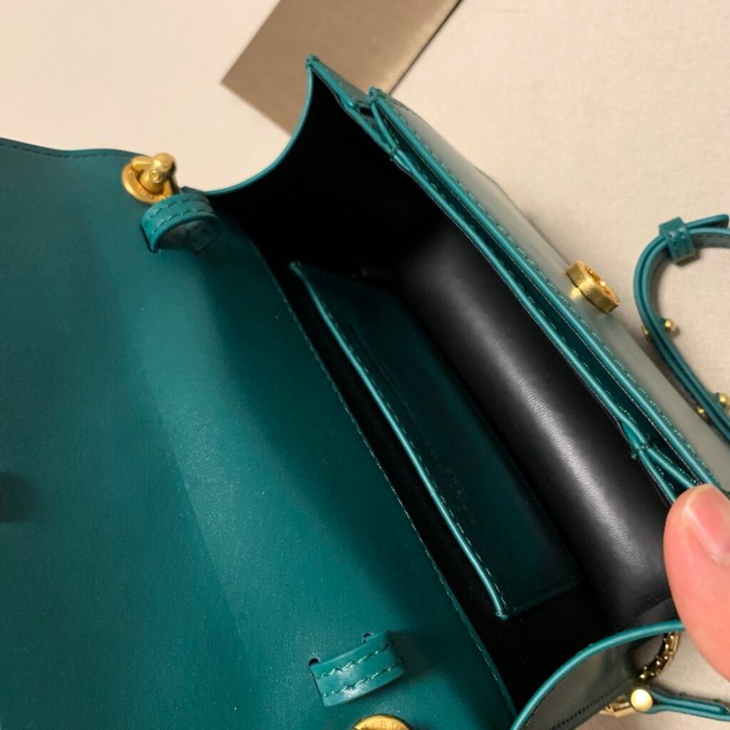 BVLGARI x Alexander Wang Serpenti Forever Belt Bag 7 Colors Luxury Leather Top Handle Crossbody Bag 18.5cm – Image 16 BVLGARI x Alexander Wang Serpenti Forever Belt Bag 7 Colors Luxury Leather Top Handle Crossbody Bag 18.5cm – Image 16
