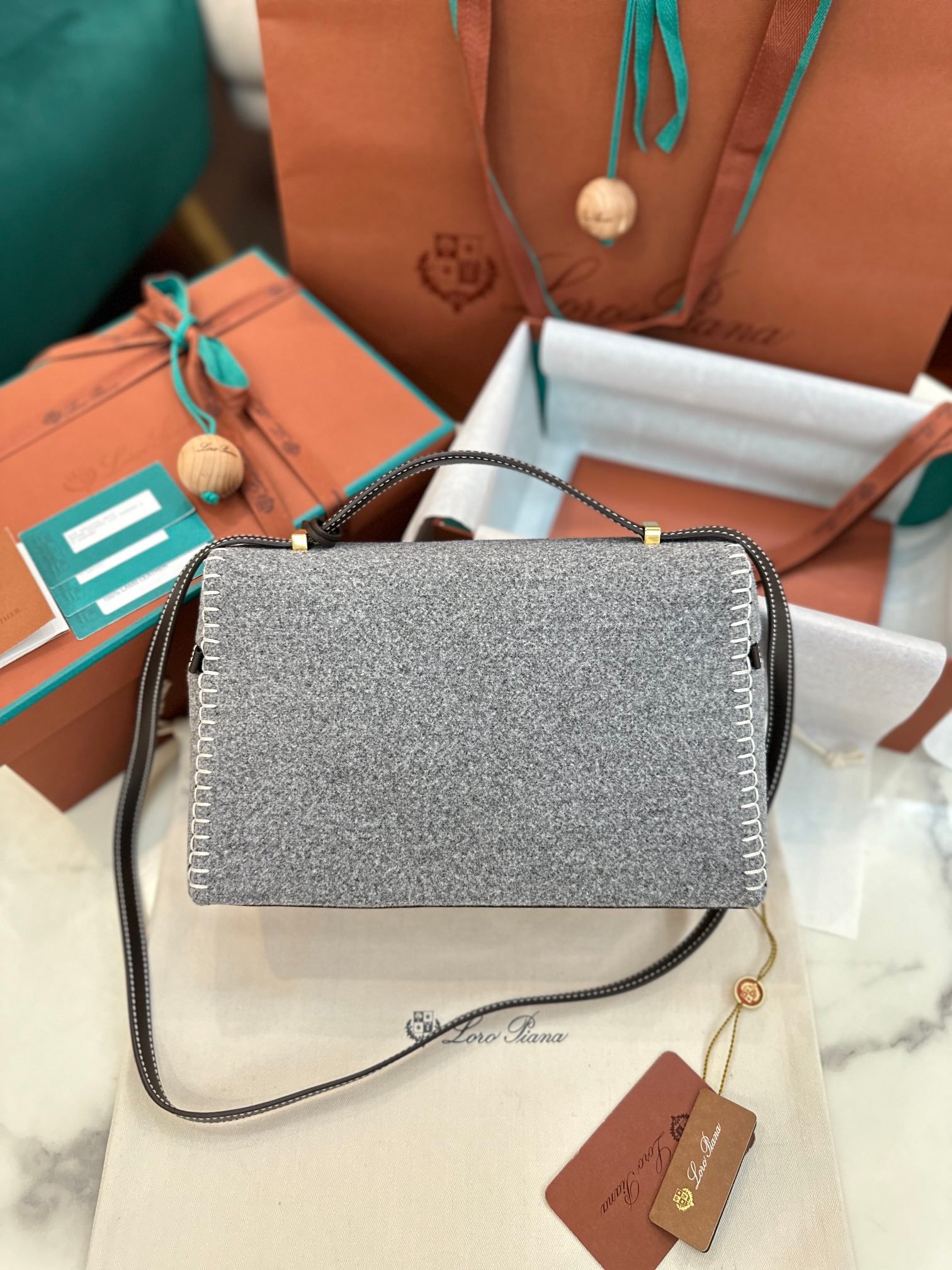 Exclusive Loro Piana L27 Vanity Case Cashmere & Imported Calfskin Structured Handbag Superior Craftsmanship Upgraded Edition Exclusive Loro Piana L27 Vanity Case Cashmere & Imported Calfskin Structured Handbag Superior Craftsmanship Upgraded Edition