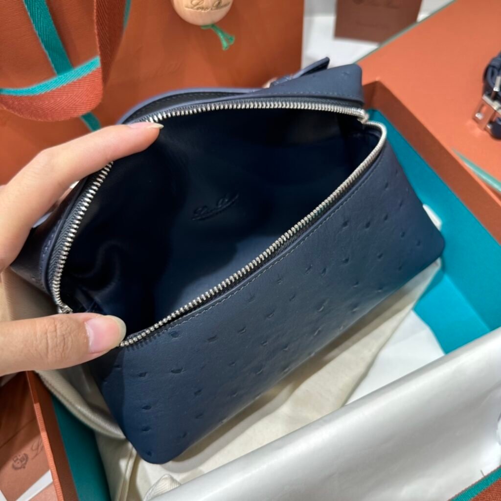 Loro Piana Extra Pocket L19 Ostrich Pattern Bag Ultimate Quiet Luxury Handbag & Crossbody – Image 6