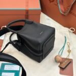 Loro Piana Bale Mini Bucket Bag Grained Calfskin Sophisticated Shoulder and Crossbody Handbag Craftsmanship and Versatile Luxury Loro Piana Bale Mini Bucket Bag Grained Calfskin Sophisticated Shoulder and Crossbody Handbag Craftsmanship and Versatile Luxury