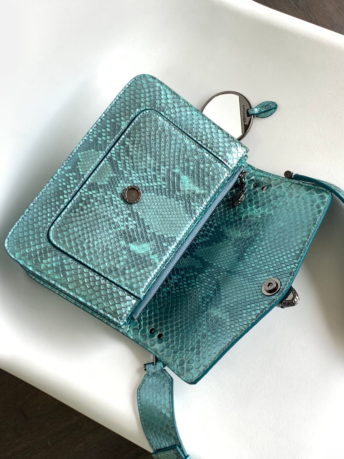 BVLGARI Serpenti Forever MaxiChain Medium Shoulder Bag Pearlescent Afterglow Aquamarine Blue Python Exotic Leather Crossbody Bag BVLGARI Serpenti Forever MaxiChain Medium Shoulder Bag Pearlescent Afterglow Aquamarine Blue Python Exotic Leather Crossbody Bag