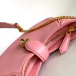 BVLGARI Serpenti Ellipse Small Crossbody Bag 20cm Calf Leather Crescent Hobo Shoulder Bag with Snakehead Closure BVLGARI Serpenti Ellipse Small Crossbody Bag 20cm Calf Leather Crescent Hobo Shoulder Bag with Snakehead Closure