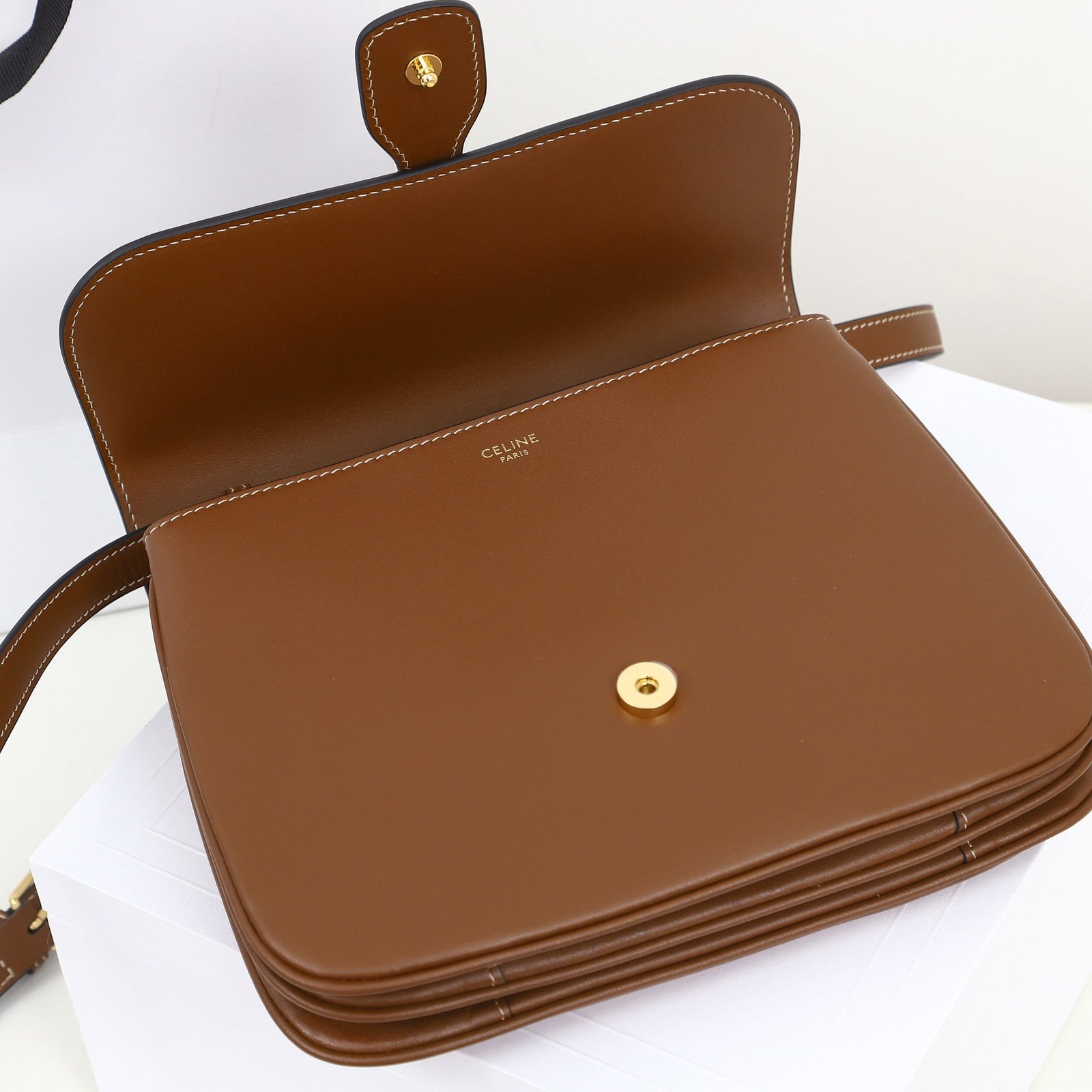 CELINE TABOU Medium Shoulder Bag 22cm Smooth Tan Calfskin Vintage Inspired Crossbody Bag with Gold Padlock Hardware 7