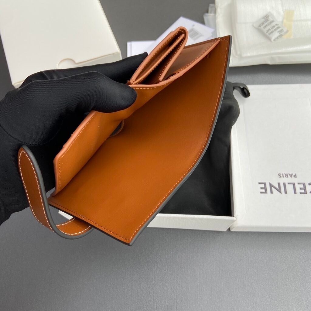 CELINE Triomphe Compact Trifold Wallet 10.5cm Canvas vs. Textile Comparison &ndash; Image 6