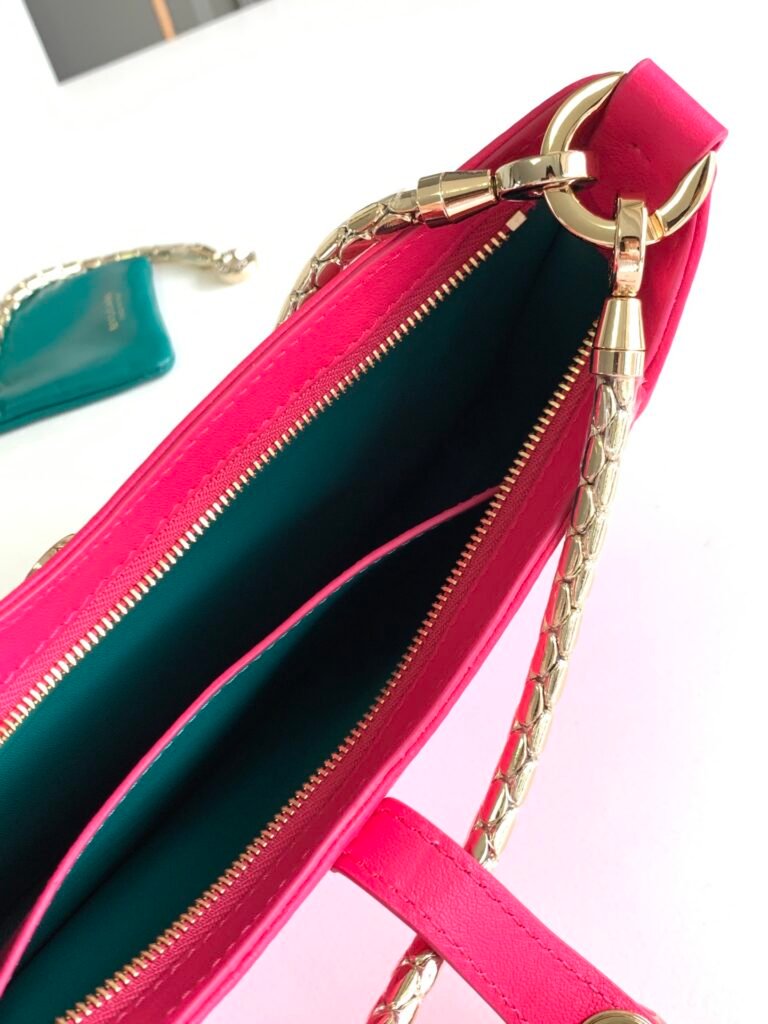 BVLGARI Serpenti Baia Small Shoulder Bag in Calf Leather Snake Head Flap Bag Fuchsia Pink & Emerald Green – Image 6