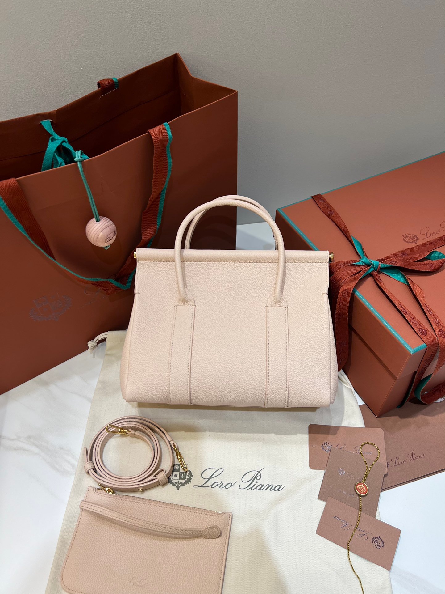 Loro Piana Loom L25 Handbag 25cm Tender Calfskin Leather Top-Handle Bag with Crossbody Strap and Iconic Padlock