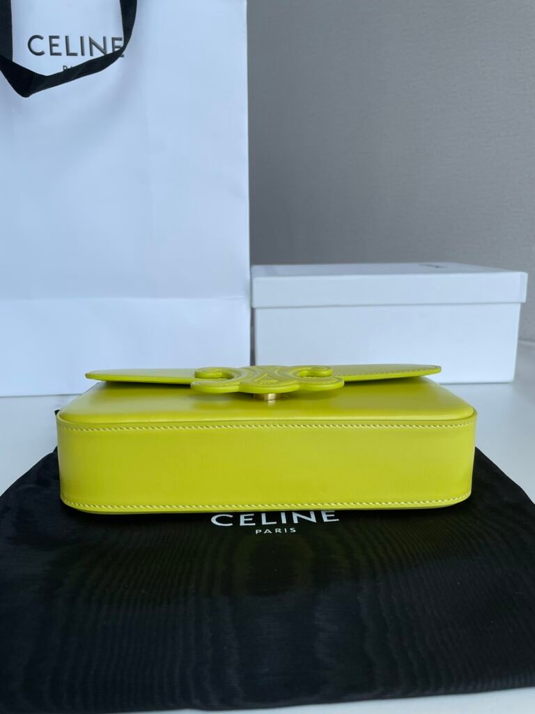Celine Triomphe Chain Shoulder Bag 20.5cm Lime Green Smooth Calfskin Handbag &ndash; Image 9