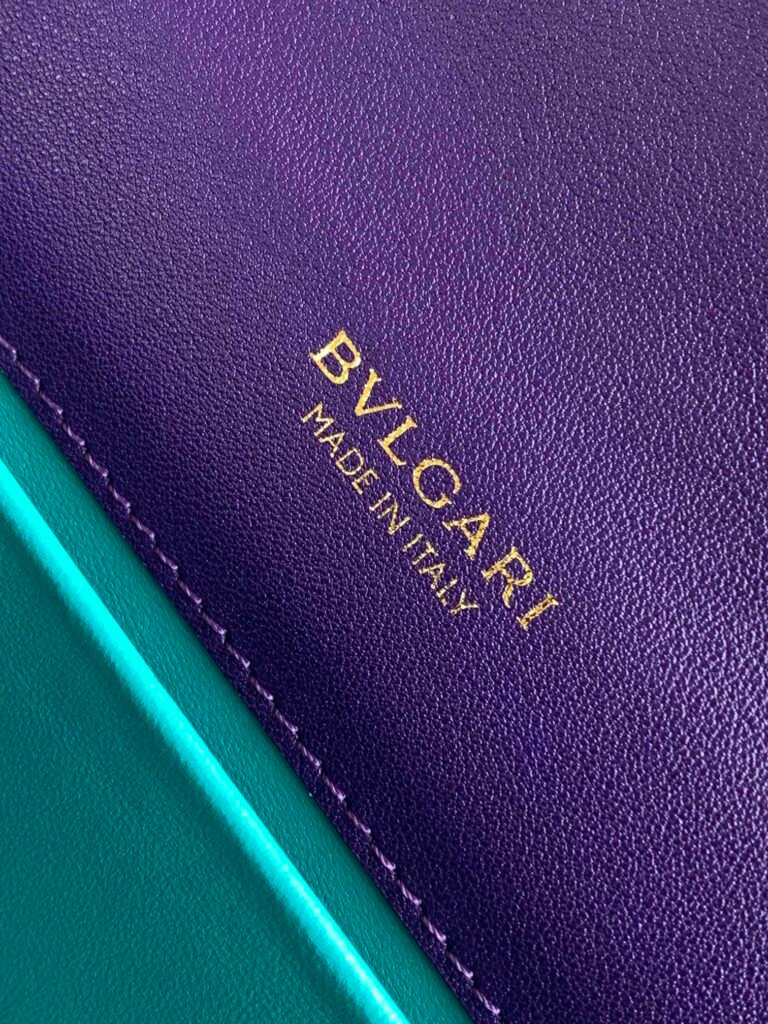 BVLGARI Serpenti East-West Maxi Chain Bag Bright Amethyst Purple Calf Leather – Image 9 BVLGARI Serpenti East-West Maxi Chain Bag Bright Amethyst Purple Calf Leather – Image 9