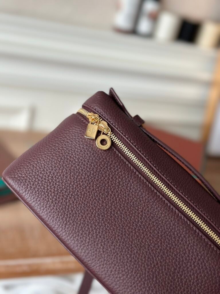 Loro Piana Extra Pocket L19 High-End Top Handle Bag with Detachable Leather Shoulder Strap – Image 16
