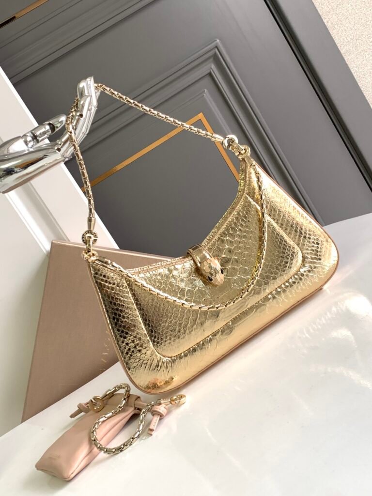 BVLGARI Serpenti Baia Shoulder Bag & Serpenti Forever Small Crossbody Metallic Gold Snakeskin – Image 2 BVLGARI Serpenti Baia Shoulder Bag & Serpenti Forever Small Crossbody Metallic Gold Snakeskin – Image 2