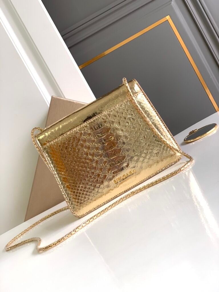 BVLGARI Serpenti Baia Shoulder Bag & Serpenti Forever Small Crossbody Metallic Gold Snakeskin – Image 10 BVLGARI Serpenti Baia Shoulder Bag & Serpenti Forever Small Crossbody Metallic Gold Snakeskin – Image 10