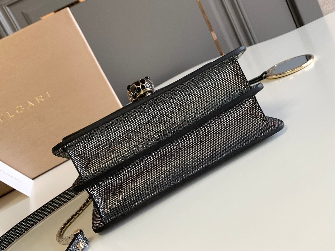 BVLGARI Serpenti Forever Luxury Shoulder Bag 19cm Metallic Karung Skin Crossbody Handbag with Iconic Snakehead Enamel Clasp BVLGARI Serpenti Forever Luxury Shoulder Bag 19cm Metallic Karung Skin Crossbody Handbag with Iconic Snakehead Enamel Clasp