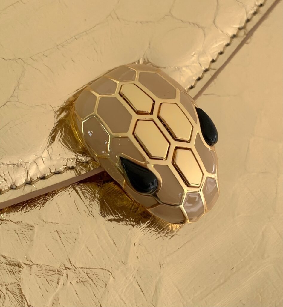 BVLGARI Serpenti Baia Shoulder Bag & Serpenti Forever Small Crossbody Metallic Gold Snakeskin – Image 12 BVLGARI Serpenti Baia Shoulder Bag & Serpenti Forever Small Crossbody Metallic Gold Snakeskin – Image 12