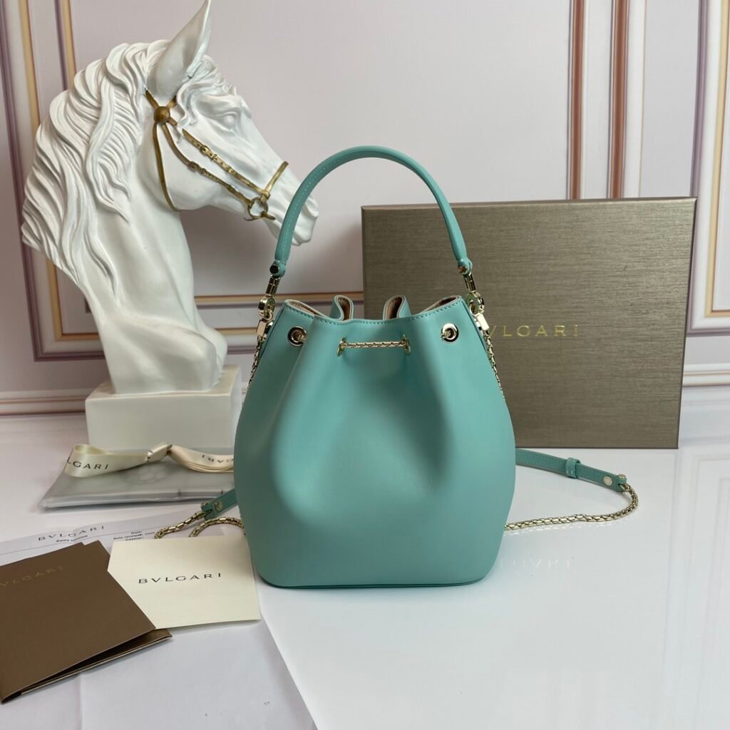 BVLGARI Serpenti Forever Luxury Bucket Bag Genuine Leather Python Skin Drawstring Shoulder Bag – Image 8 BVLGARI Serpenti Forever Luxury Bucket Bag Genuine Leather Python Skin Drawstring Shoulder Bag – Image 8